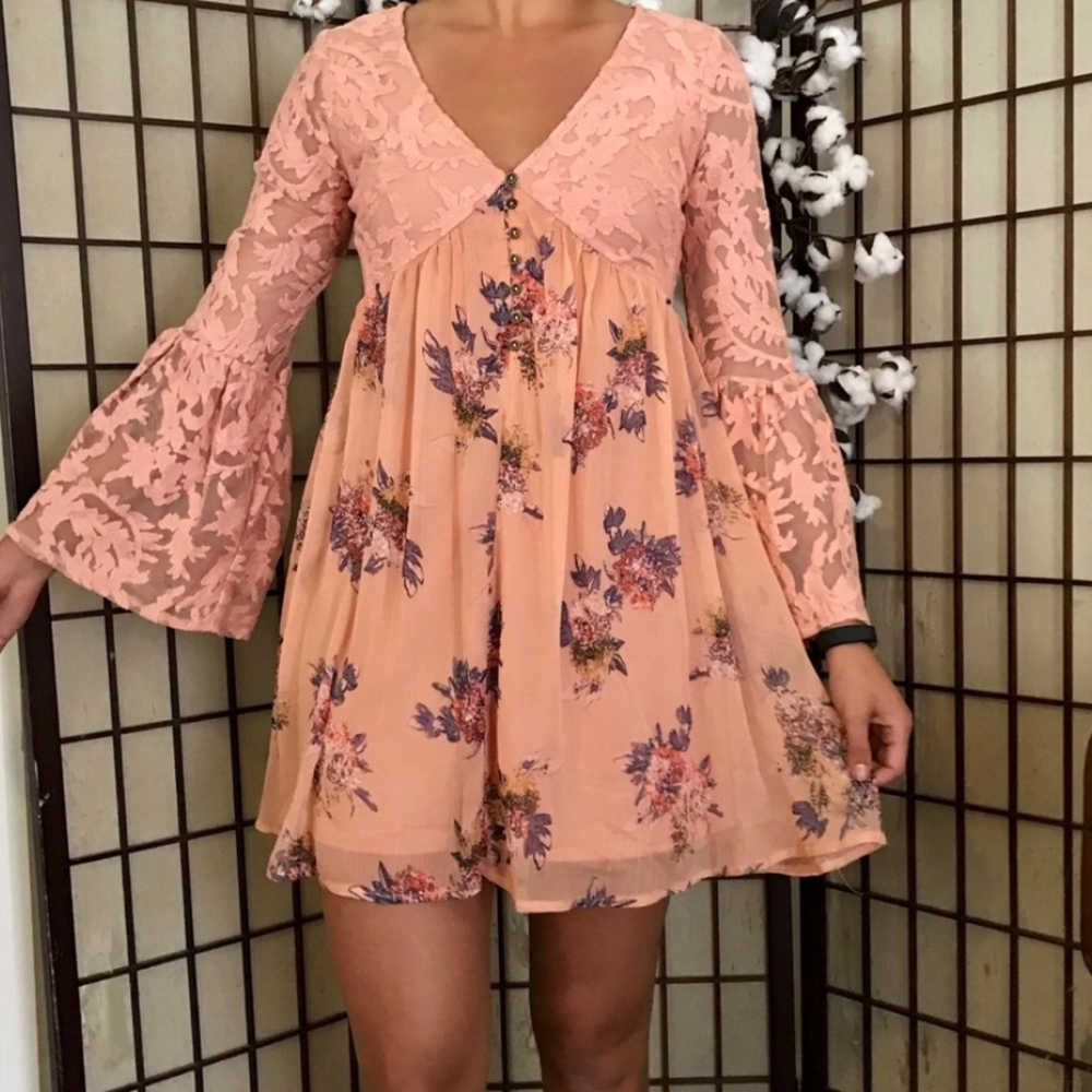 Imported bohemian bell sleeve dress - Picture 1 of 4